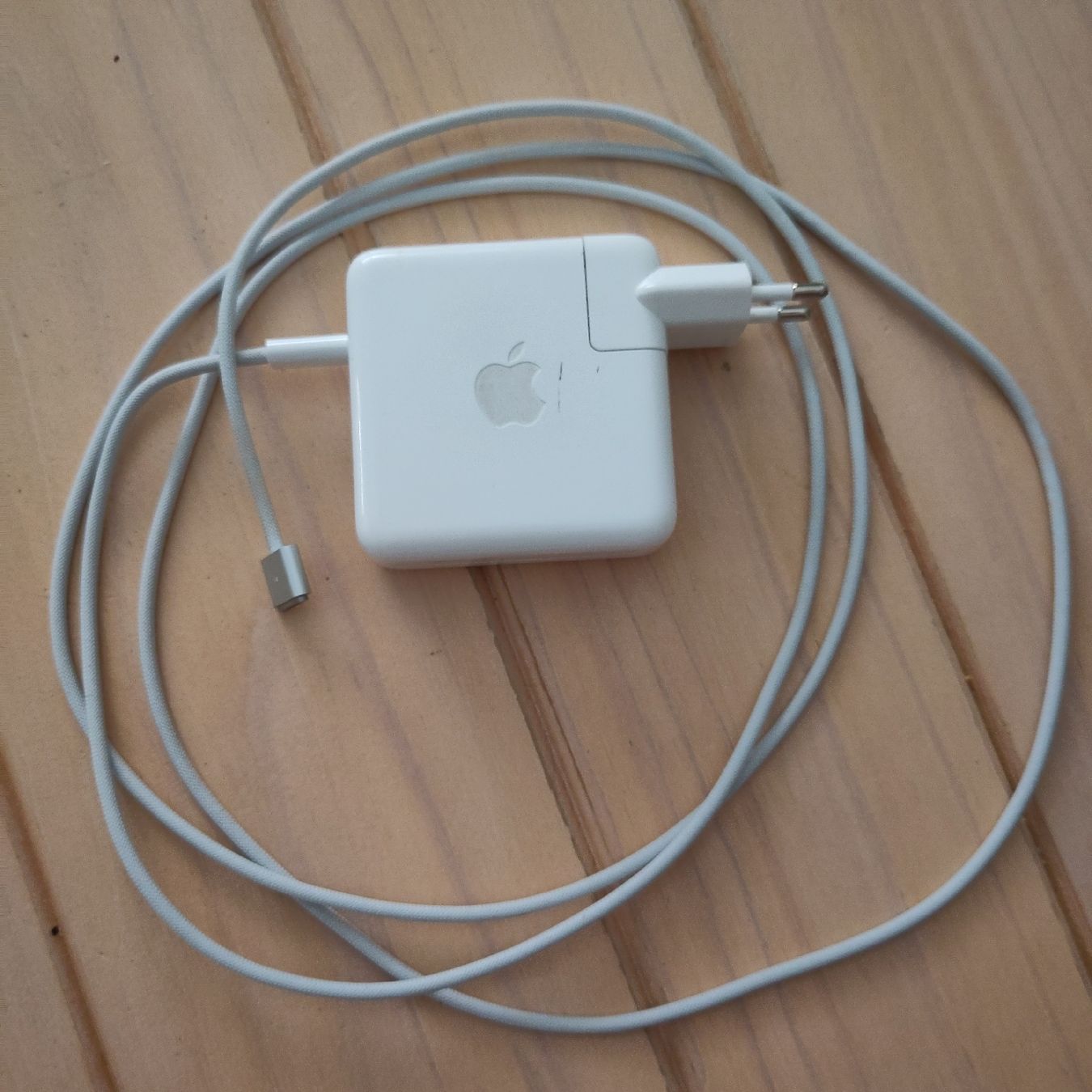 Apple Caricabatterie: Apple MagSafe 2 Power Adapter 60W – Usato da Romanshorn venduto da SuperRetro64