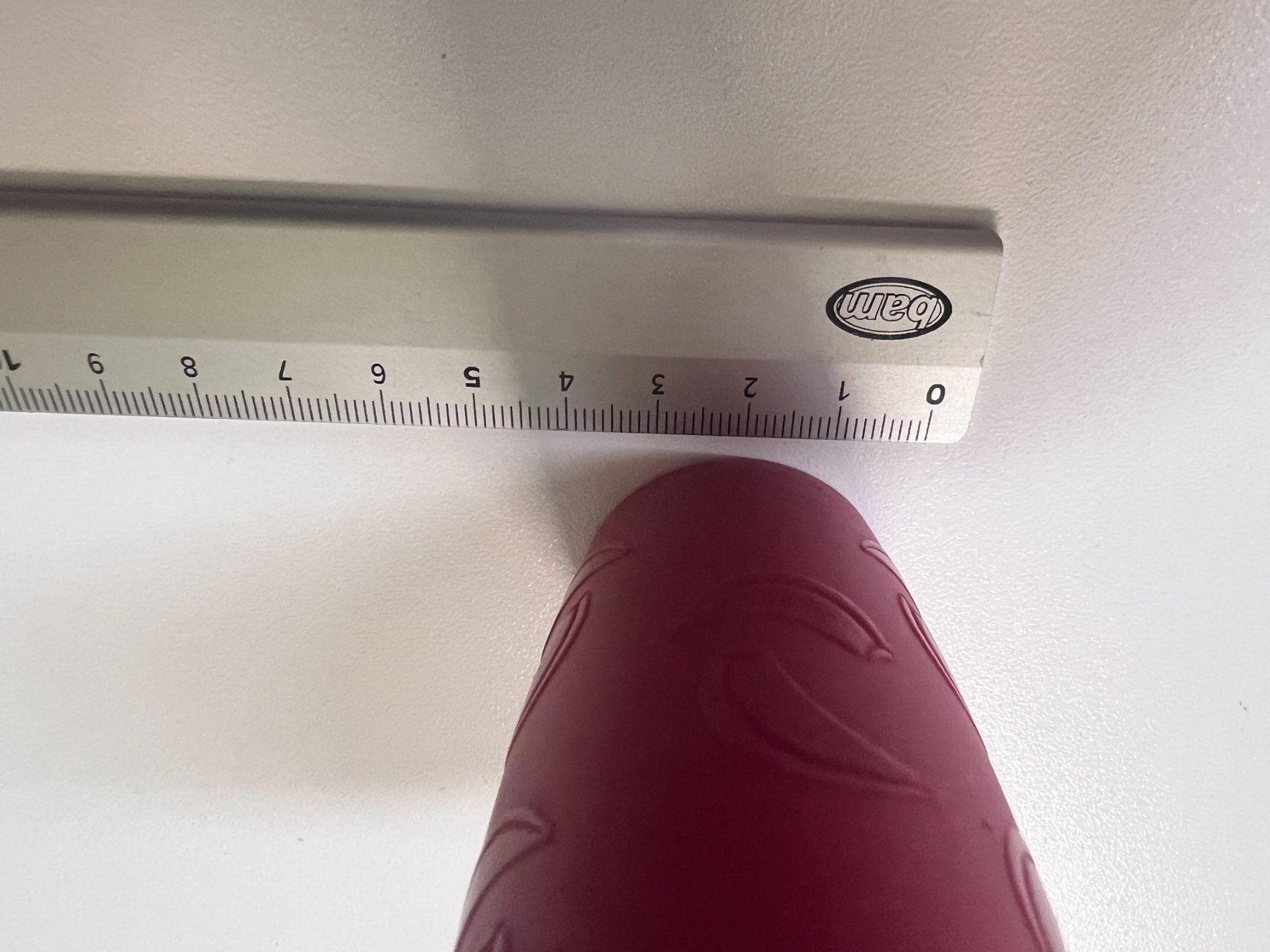 Küchengeräte: Knoblauchschäler  rot Silikon, Küchenhelfer – Gebraucht aus Unterengstringen von hausraus 2