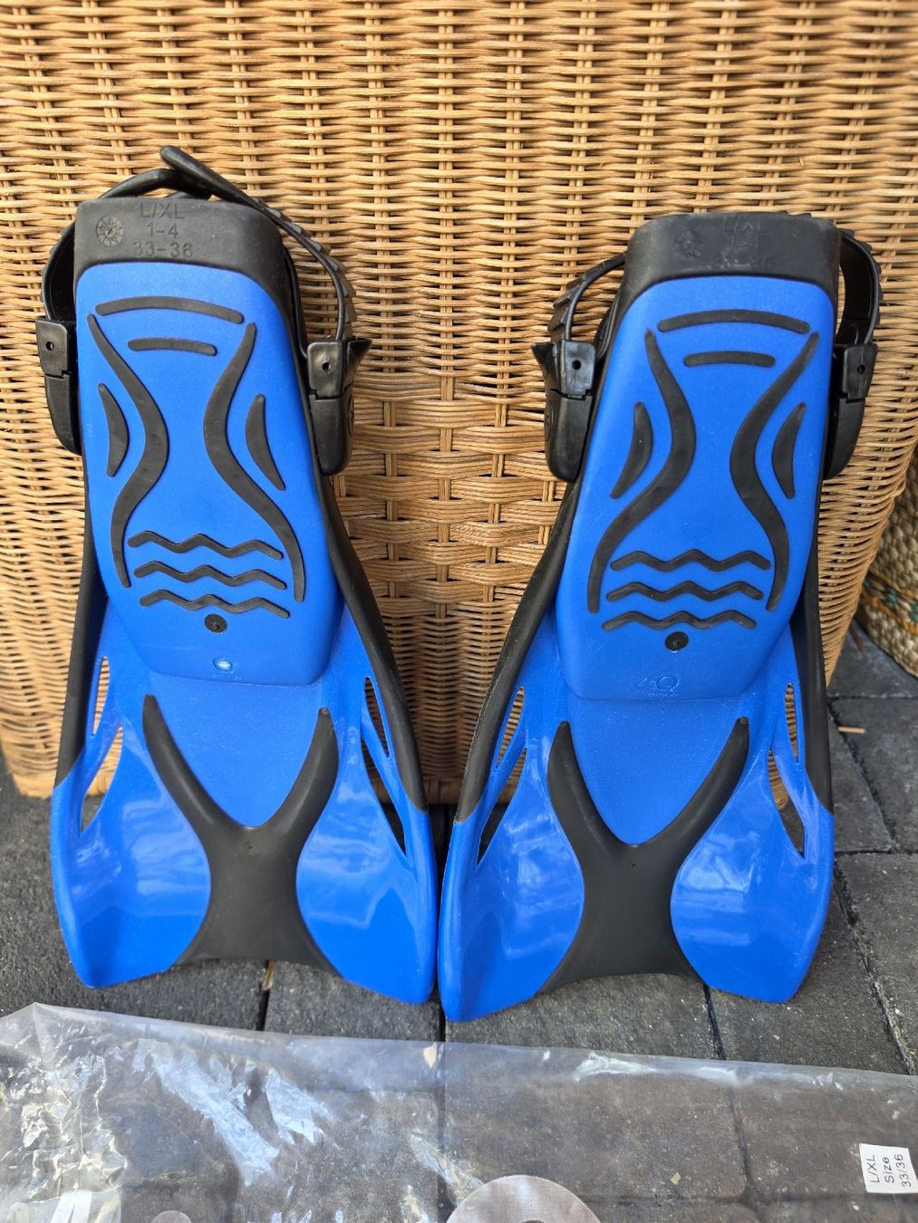 Flossen, Masken & Schnorchel: Flossen Aqualung Sport Flame – Gebraucht aus Liestal von sbliestal 1
