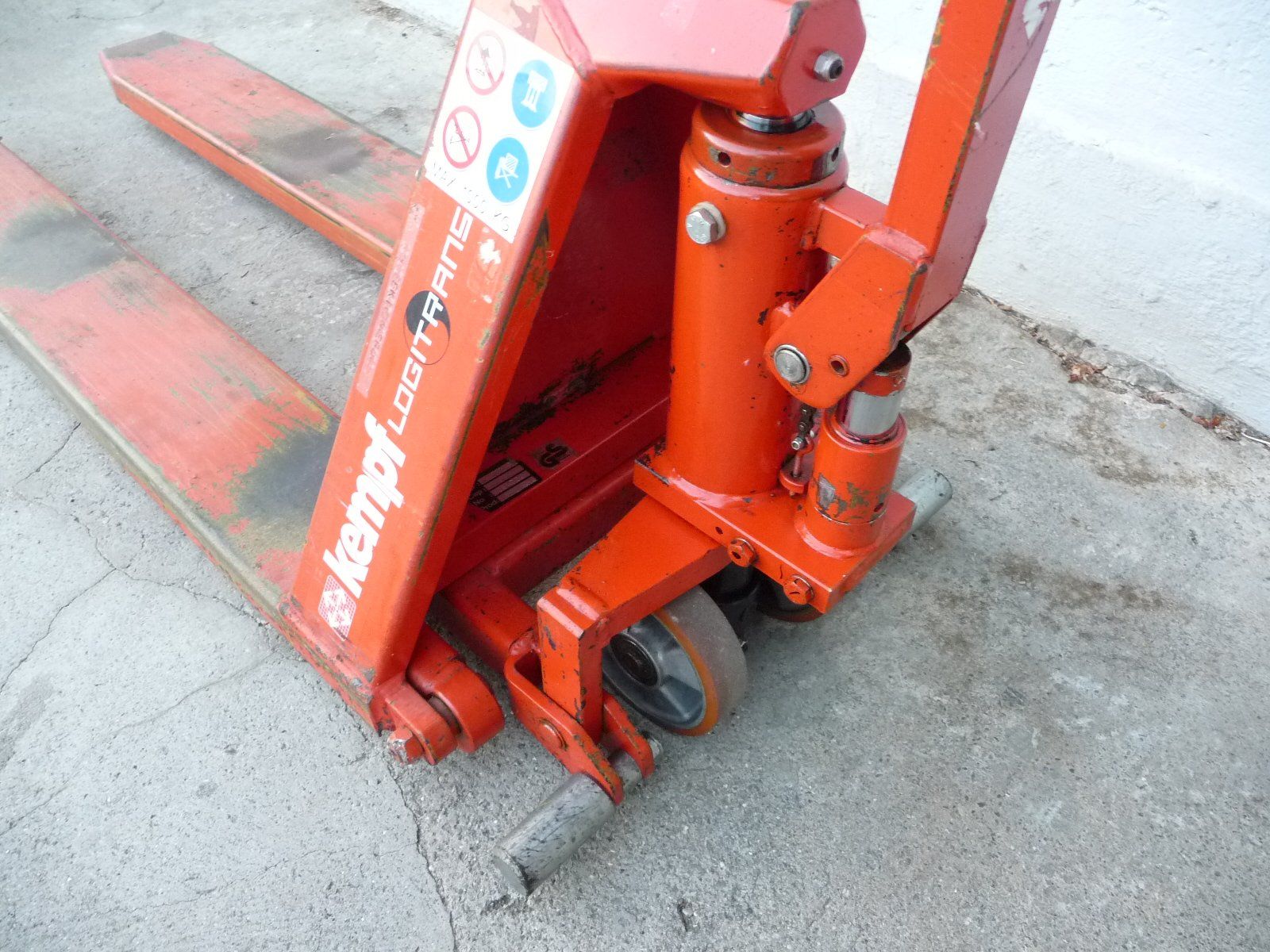 Carrelli elevatori e a forche: Scherenhubwagen – Usato da Erlen venduto da Kunifer 3