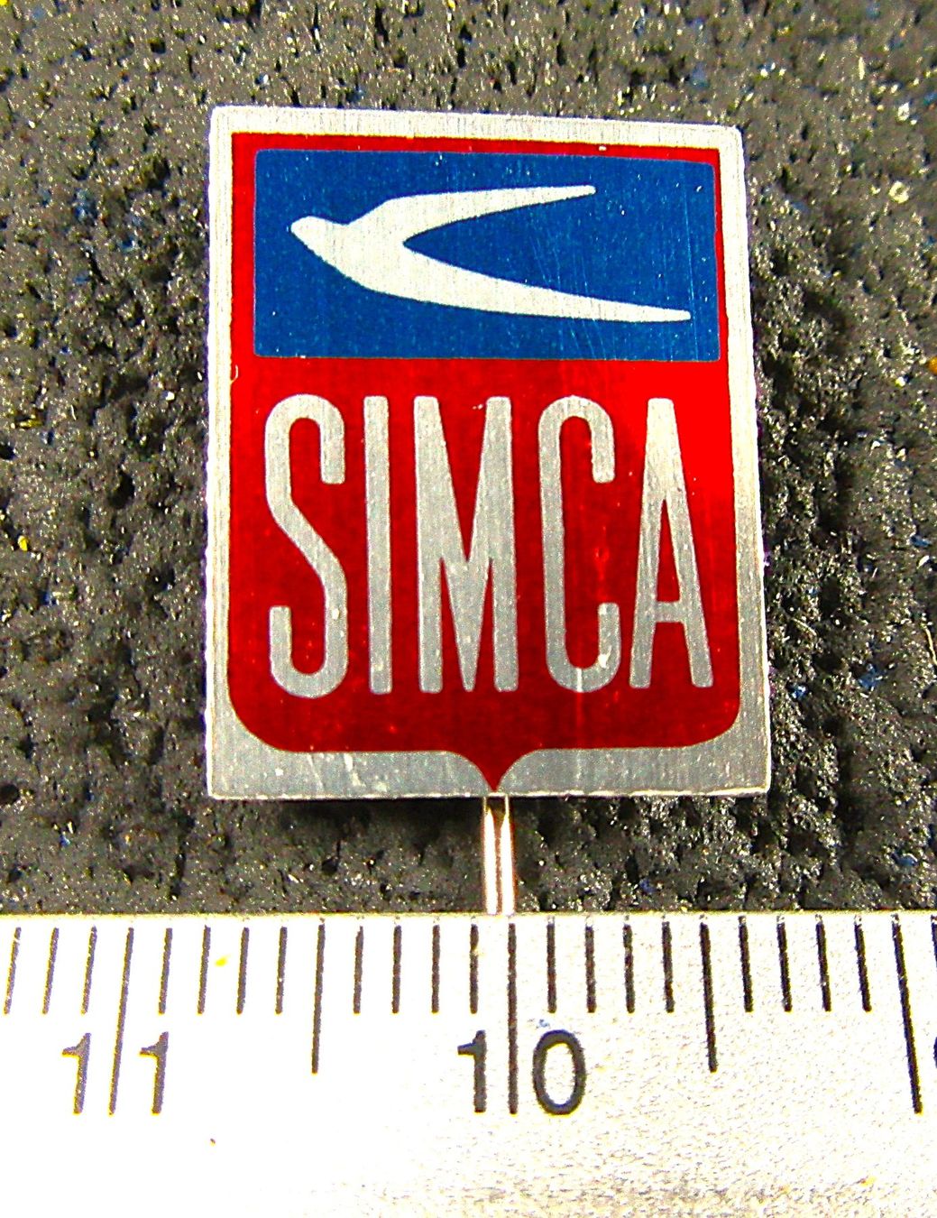 Plaketten & Abzeichen: SIMCA AUTO LOGO ALT ANSTECKNADEL VINTAGE OLDTIMER – Gebraucht aus Ettingen von Hausi4711