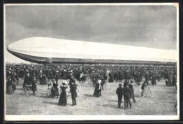 München, S. M. Zeppelin I bei der Landu