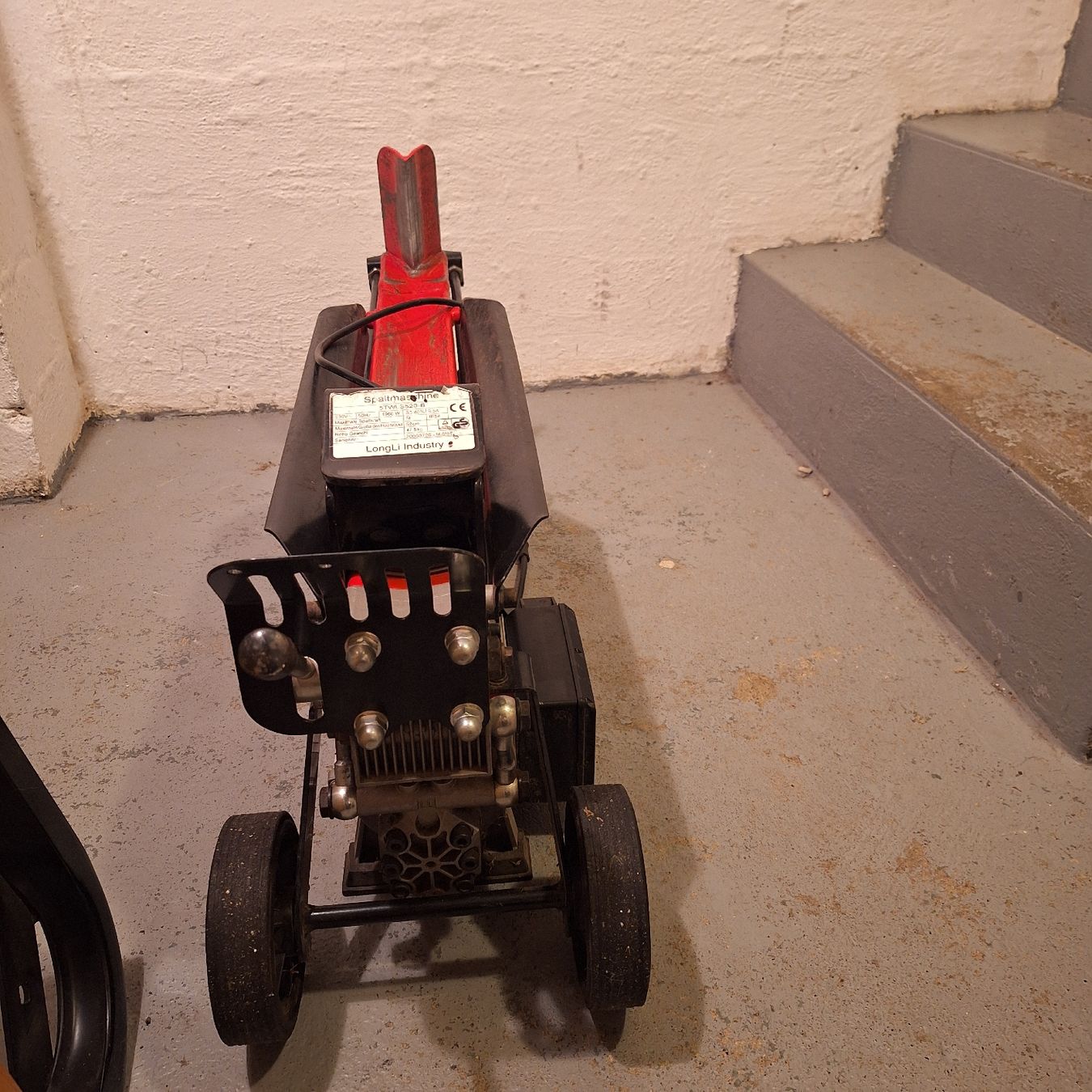 Tutte le macchine: Holzspalter  – Usato da Winterthur venduto da v-t88 6