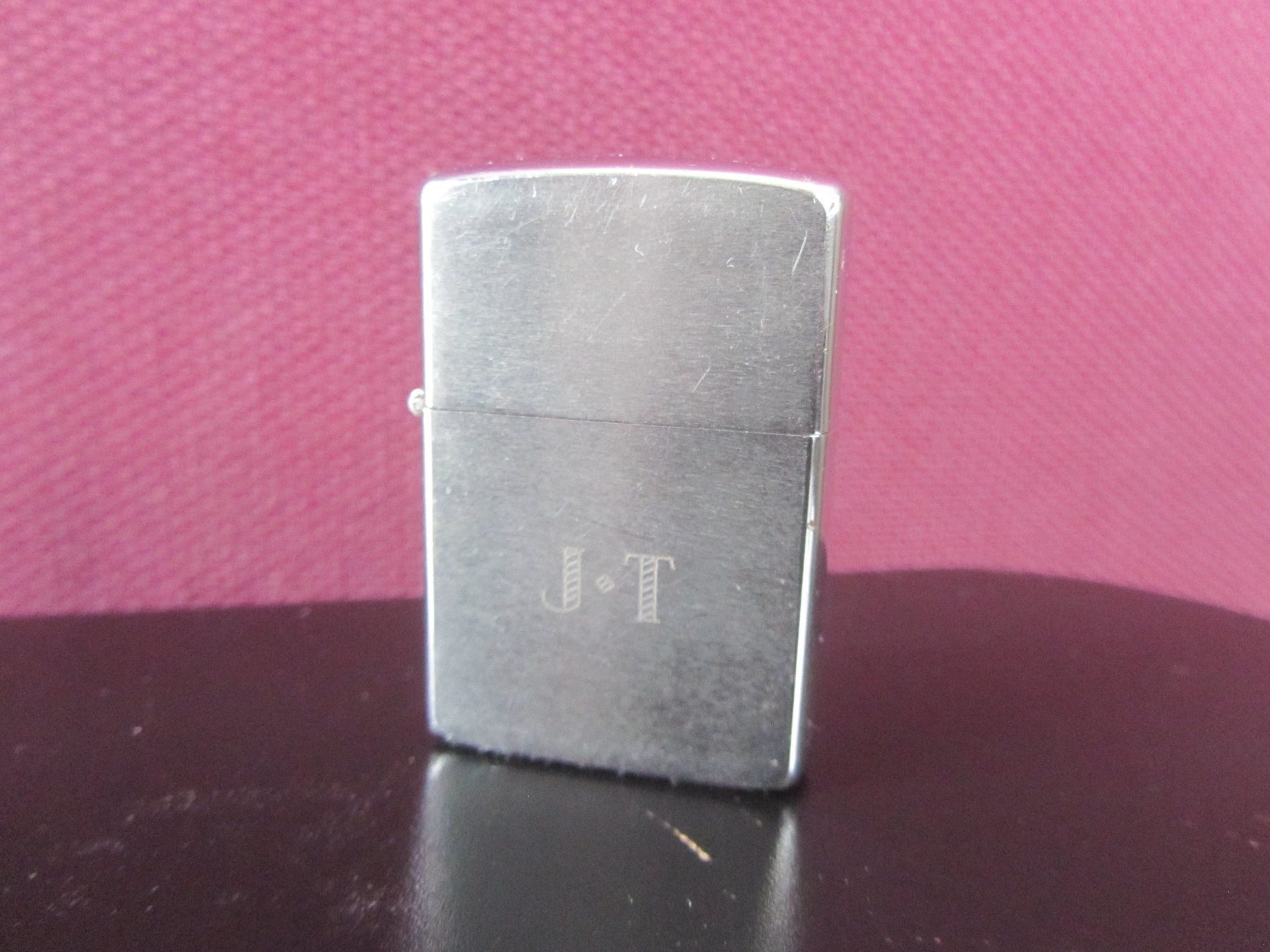 Zippo Accendini: Zippo initiales "JT" 1989 – Usato da Pampigny venduto da Calypso06 1
