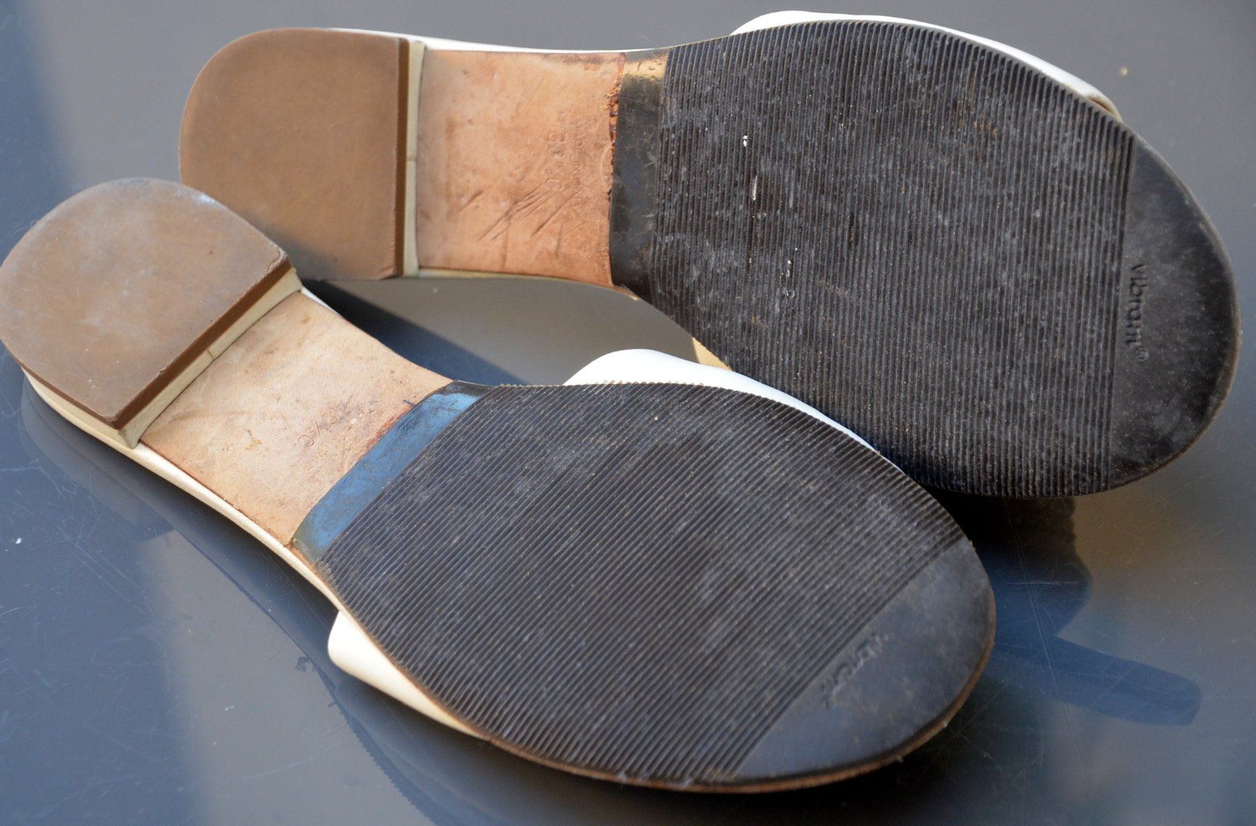 Chanel Scarpe da donna: Mules Chanel Sandalen / sandales .38,5 – Usato da Collonges venduto da Auganien 6