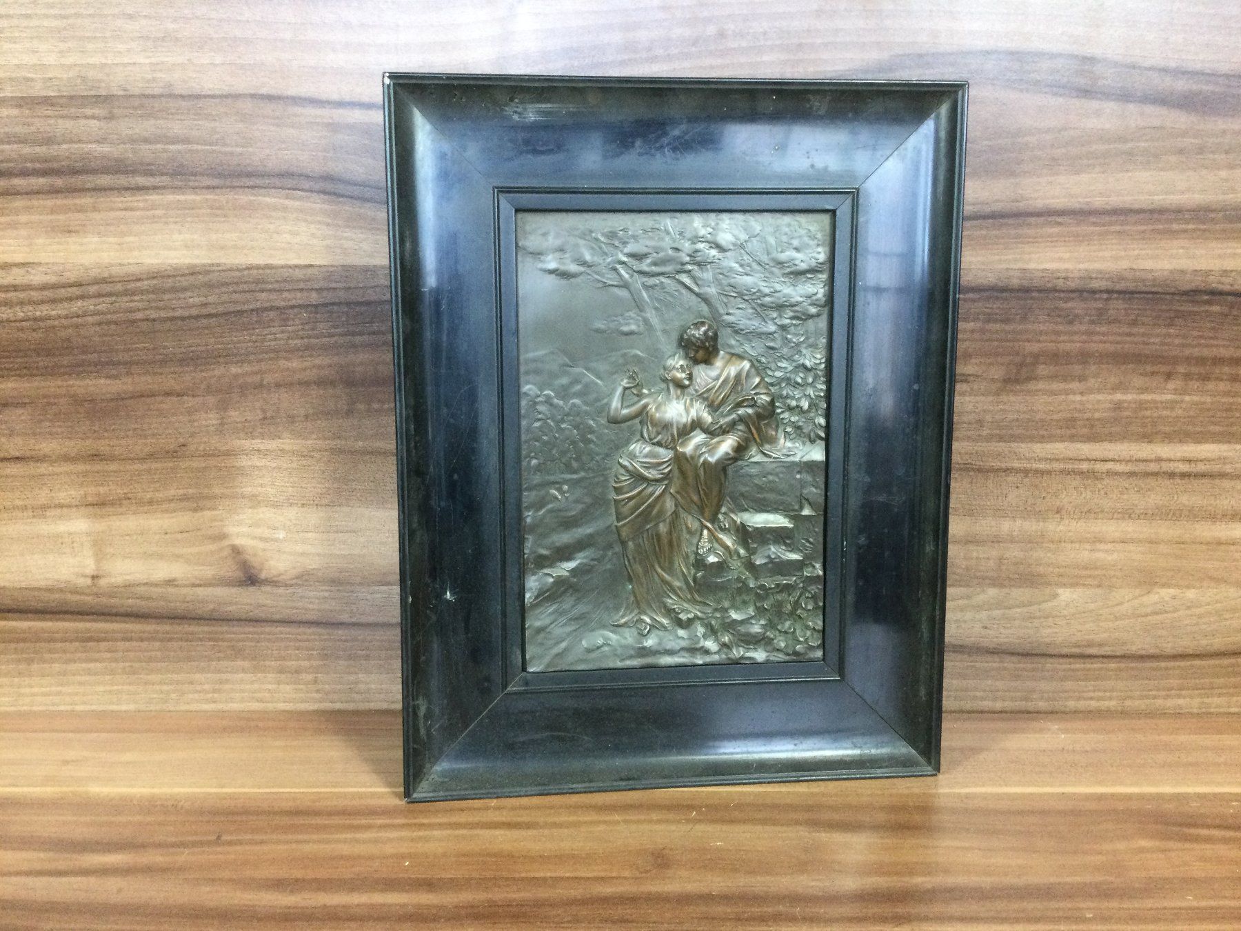 Attrezzi da lavoro: Altes Bild die Liebenden Relief mit Bronzeoptik – Usato da Wangen SZ venduto da kuriosum12 3