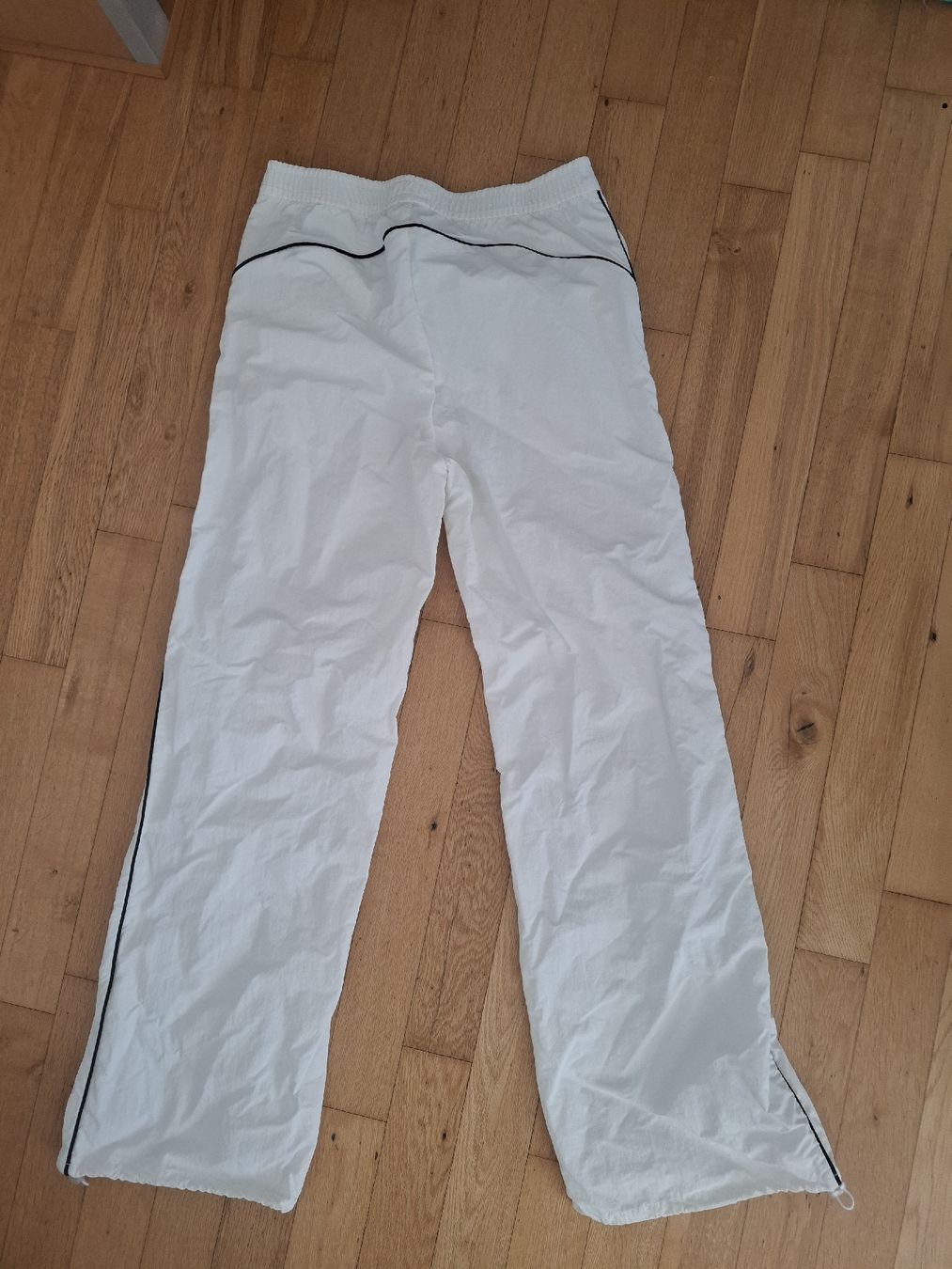 H&M Pantaloni: Trainingshose von H&M – Usato da Wetzikon ZH venduto da jesszs 3