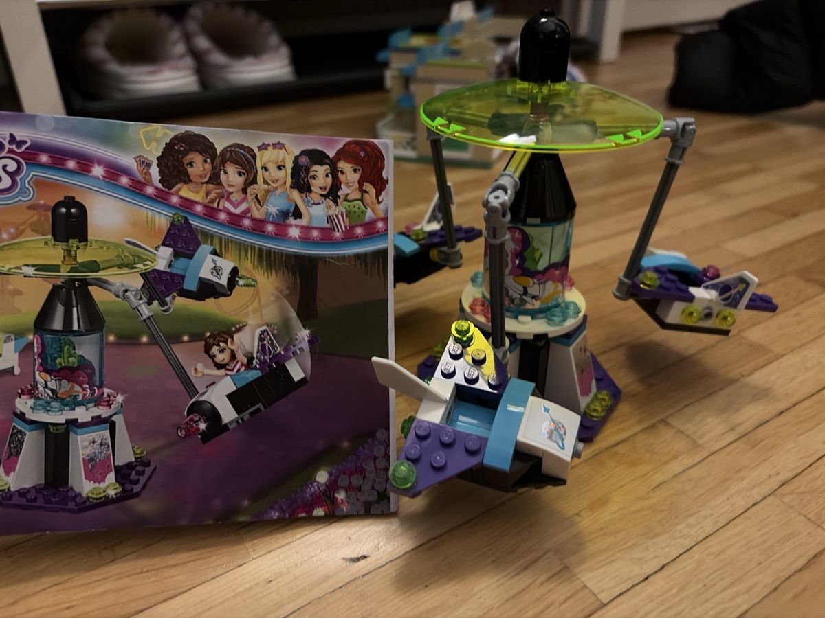 Lego Kit di costruzioni: Lego friends parc d’attractions – Usato da Fribourg venduto da Maya.p85