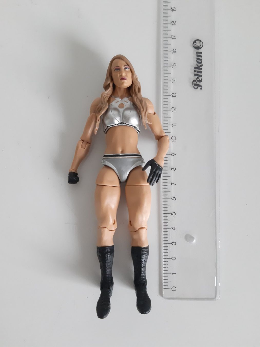 WWE Figuren: WWE Action Figure Basic - Emma – Gebraucht aus Buchs SG von Bray_Law 5