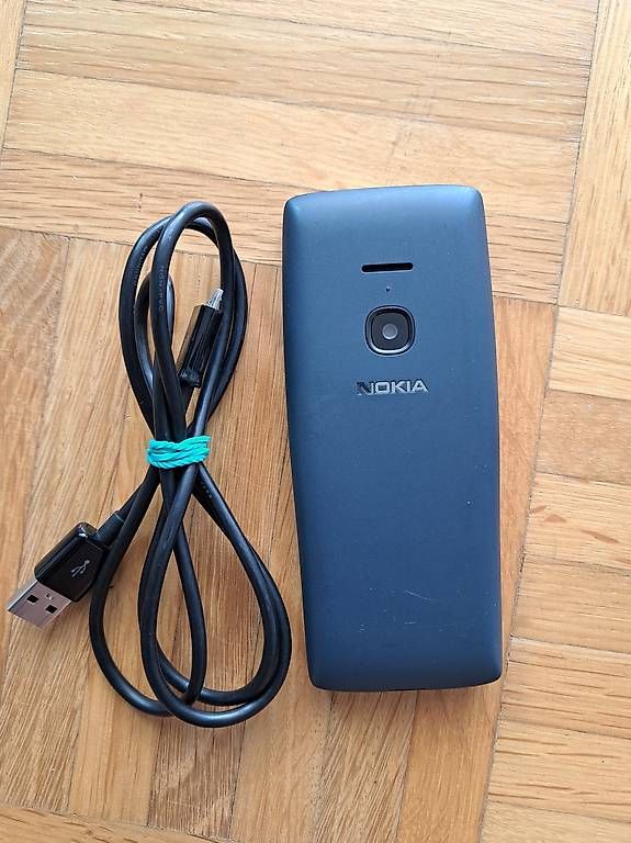Nokia Telefoni cellulari / Smartphones: Nokia 8210 – Usato da Weinfelden venduto da Mausi2 1