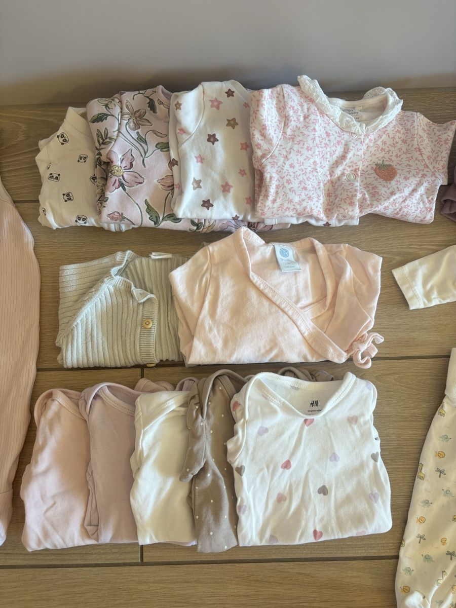 Lotti & Set di vestiti: Top Mädchen Kleiderpaket Gr. 50/56 – Usato da Hinwil venduto da hanni24 3
