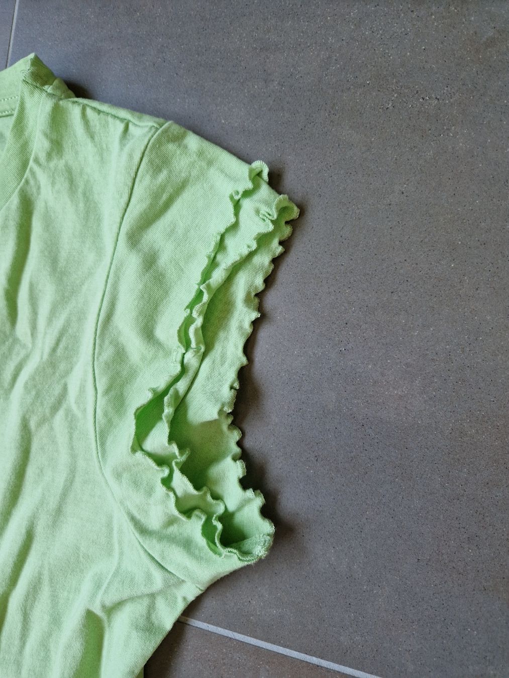 T-Shirts: Multiblu Shirt kiwi 40/42 – Gebraucht aus Lichtensteig von Cocabana_16 2