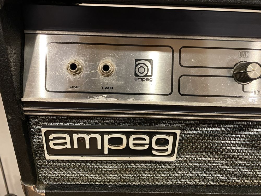 Ampeg V4-B + Ampeg 1x15 Bass Speaker | Kaufen Auf Ricardo