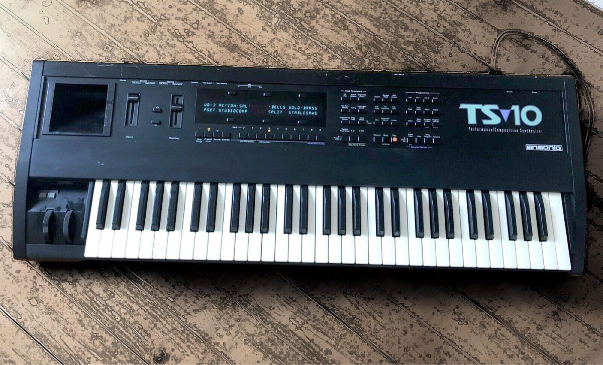 Ensoniq Instruments de musique: Ensoniq TS10 Performance/Composition Synthesizer guter Zusta – D'occasion à Frick par AutoART-Wallbach