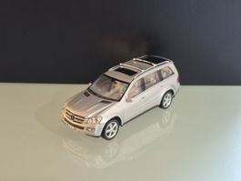 Minichamps Mercedes Benz GL-Klasse 1:43