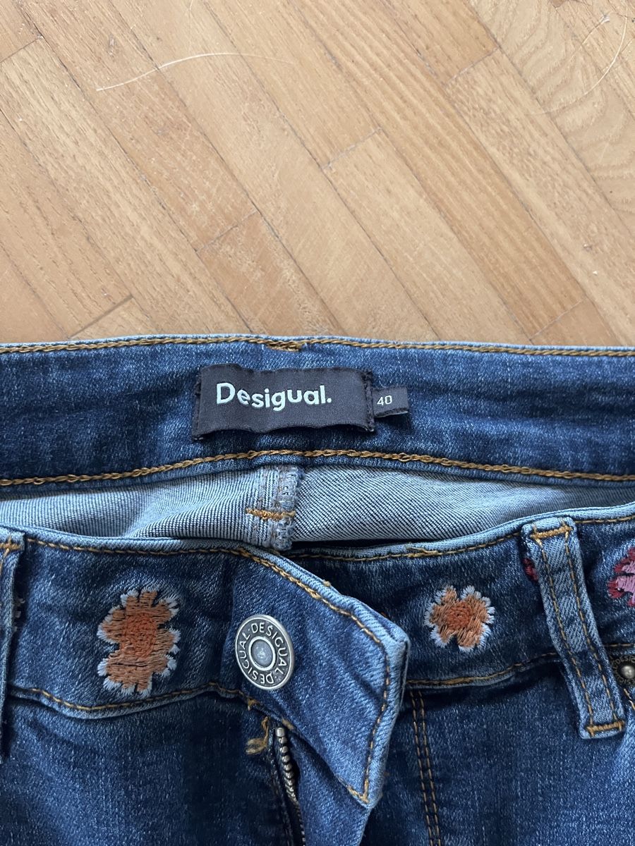 Desigual Jeans: Jeans Desigual  – D'occasion à St. Gallen par elli18 2