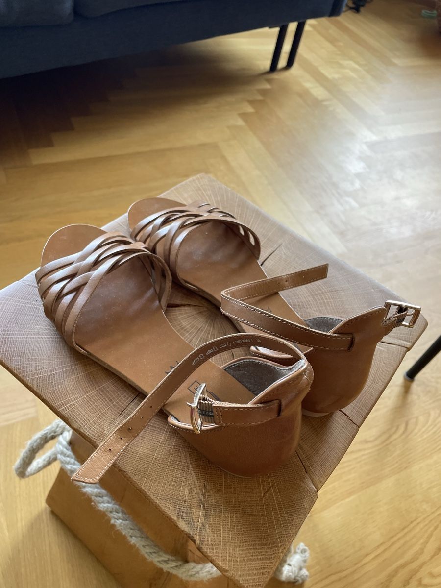 Damenschuhe: Sandalen, Leder, der Marke 5th Avenue, 38 – Gebraucht aus Basel von CCRosa 3