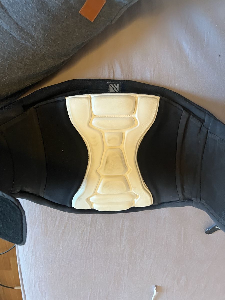 Dakine Sport dell'aria & Aquiloni: DAKINE Chameleon Harnais Kitesurf S – Usato da Grand Lancy venduto da VVTrenkov 2