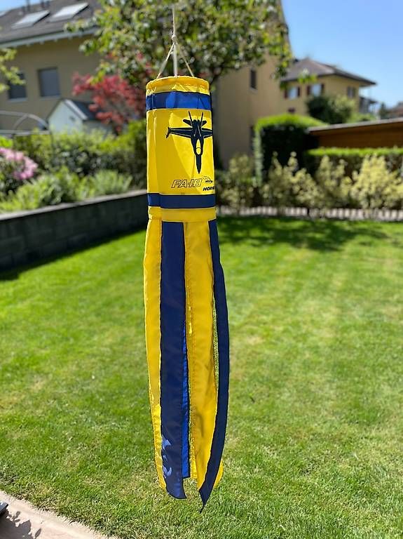 Altro in Decorazioni & Accessori: F/A-18 Hornet Windsack – Nuovo (secondo la descrizione) da Emmenbrücke venduto da mgarlando 3