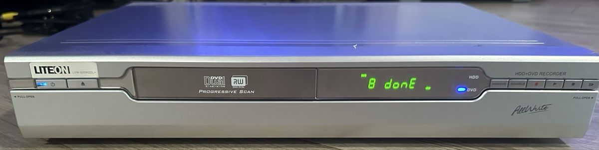 Aufnahmegeräte: LiteOn HDD DVD Recorder LVW-5005 – Gebraucht aus Niederhasli von Goldfinge0