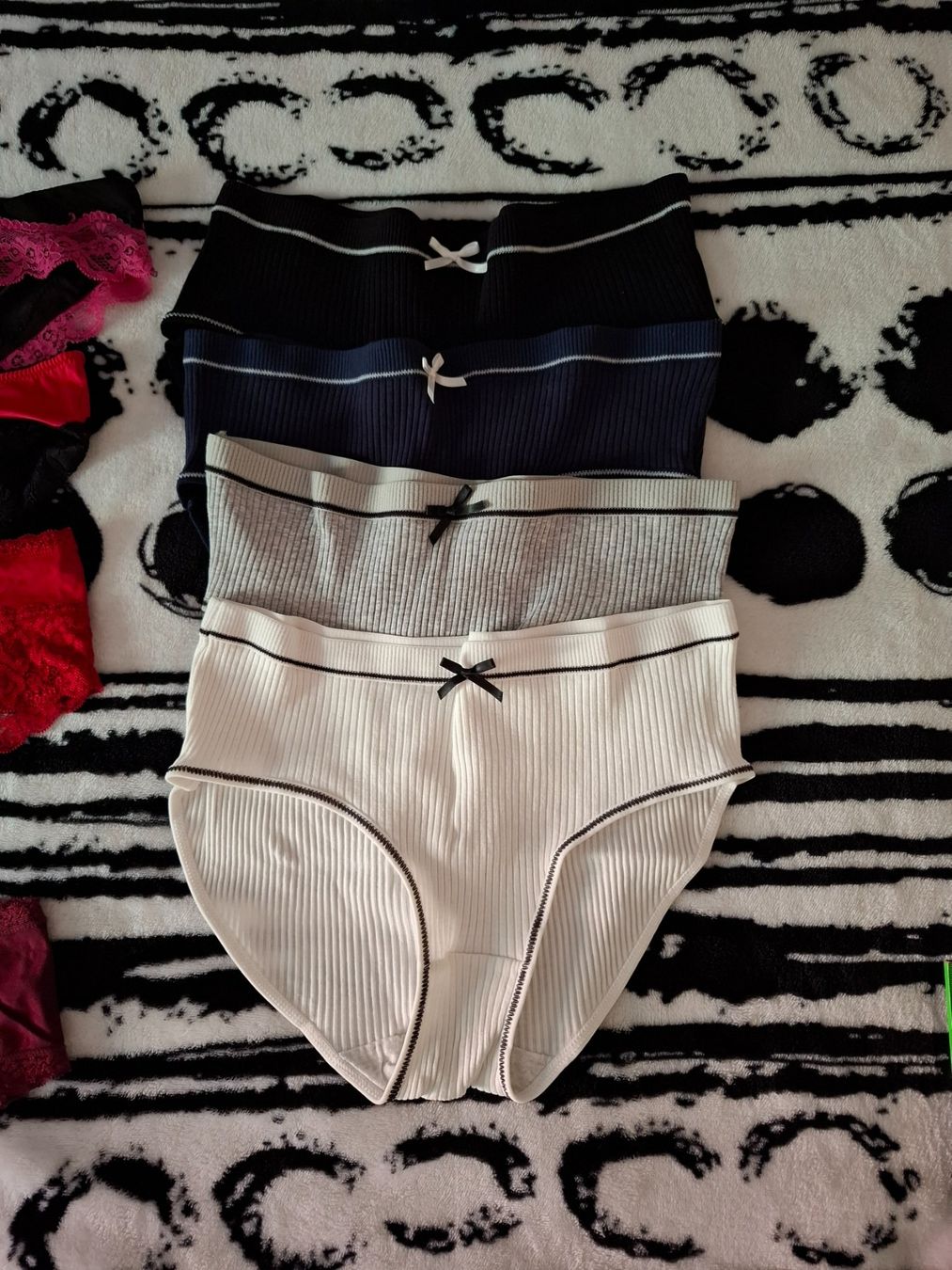 Autres dessous: Div.Unterhosen/Slips gr.ca. 36/38 – D'occasion à Oberurnen par rotty80 3