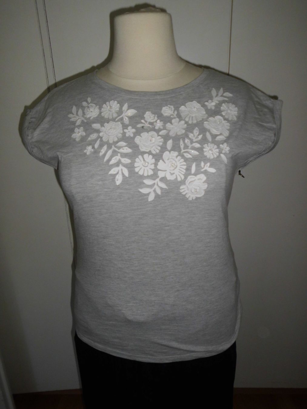 T-shirt: T-shirt gris T. M – Nuovo (secondo la descrizione) da Marin-Epagnier venduto da Madja