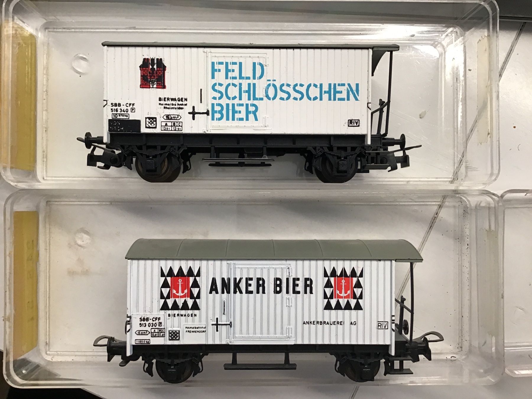 Liliput Modellini di ferrovie: 2X Liliput Bierwagen SBB CFF FFS Feld Schlösschen Anker – Usato da Männedorf venduto da Modelle-aller-Art