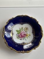Untertasse Kobaltblau mit Goldrand und Blumenmotiv(I24)
