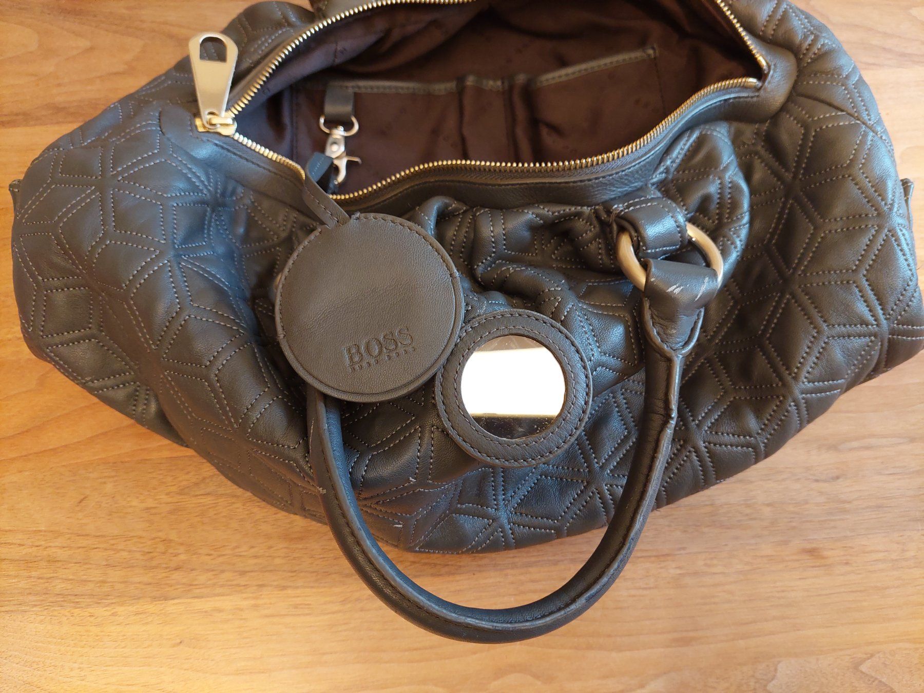 Hugo Boss Taschen für Damen: Hugo Boss Handtasche aus Leder, Grau – Gebraucht aus Brunnen von Livianda 5