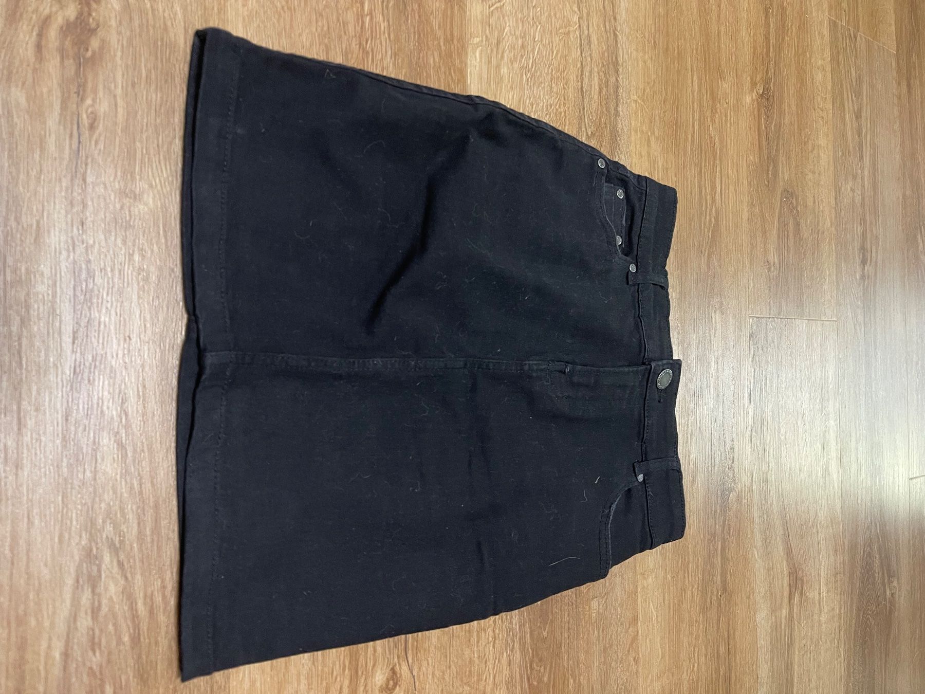 Gonne: Schwarzer Jeansrock Gr 34 – Usato da Bassersdorf venduto da Sandy456 1
