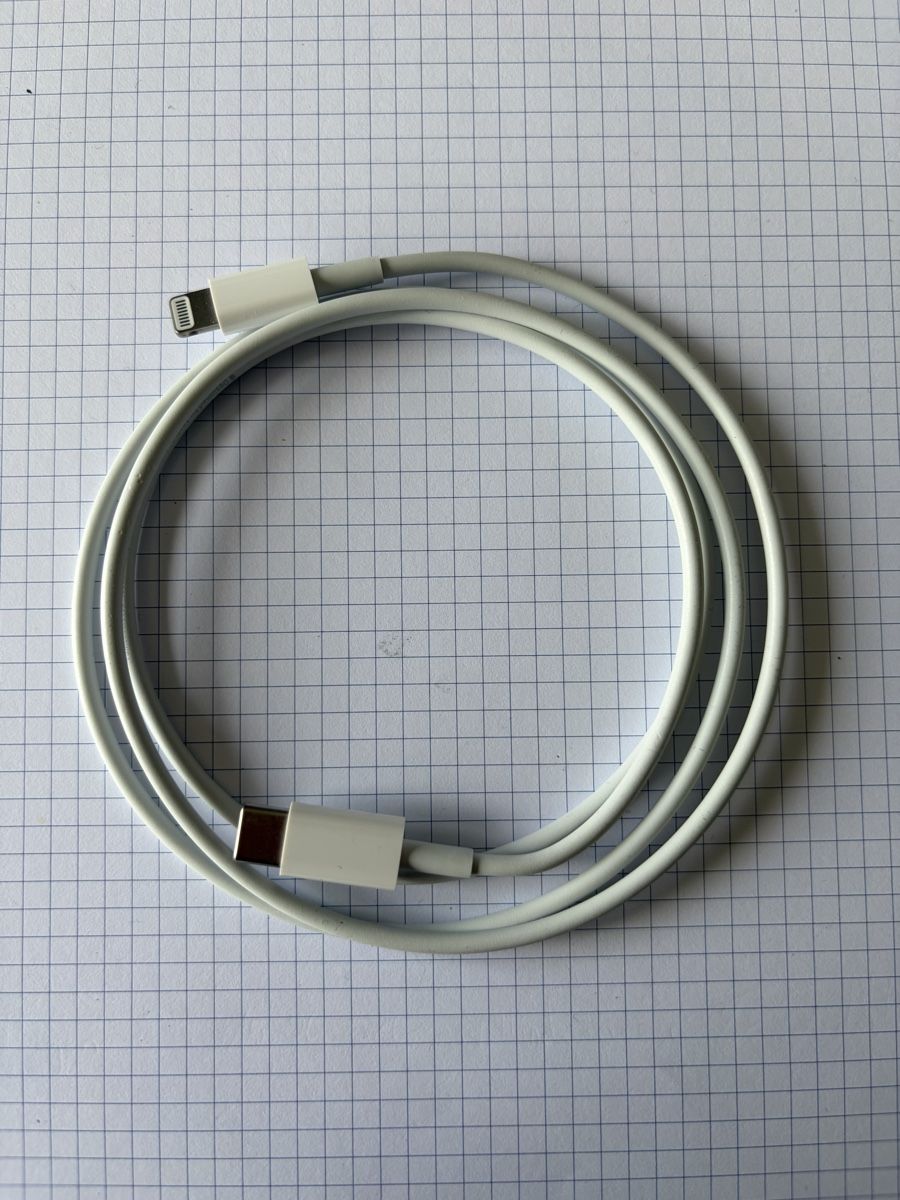 Apple Caricabatterie: iPhone Ladekabel auf USB-C ohne Adapter – Usato da Düdingen venduto da doems72