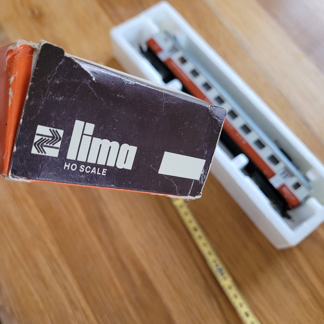 Lima Modellini di ferrovie: Lima HO SCALE Wagon Restaurant SBB CFF FFS – Usato da Reconvilier venduto da itzlittlerabbit 1