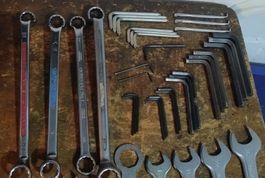Werkzeug-Set Ringmaulschlüssel & Inbusschlüssel gebraucht
