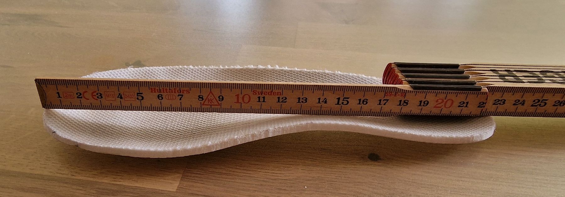 Scarpe per ragazze: Hallen-Turnschuhe grösse 35 – Usato da Frutigen venduto da Maqua 2