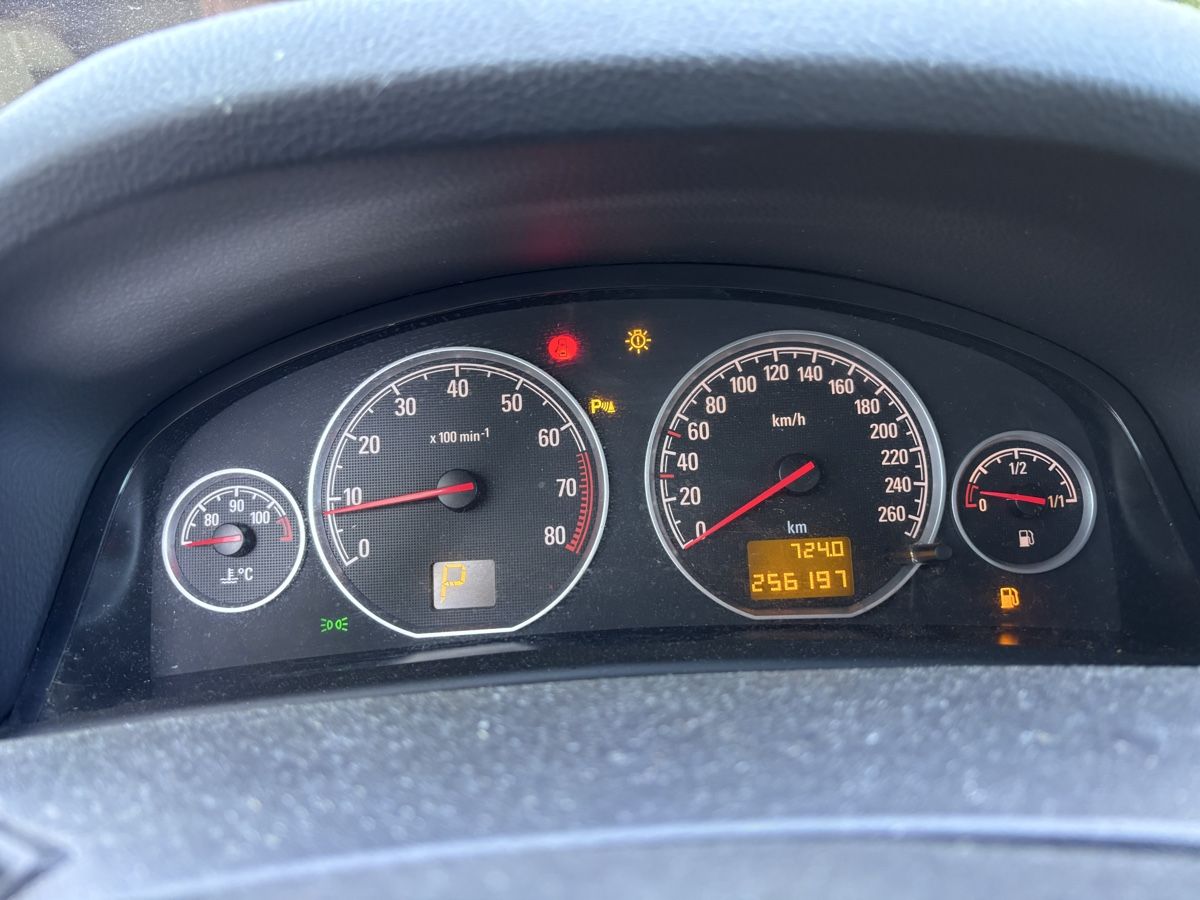 Opel Automobili: Opel Vectra 2.2  – Difettoso da Stallikon venduto da kun_5bbm 3