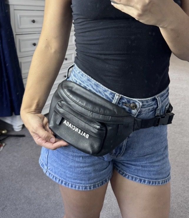 Balenciaga Borse da donna: Echte Balenciaga Bauchtasche Leder – Usato da Horgen venduto da Baroseda 7