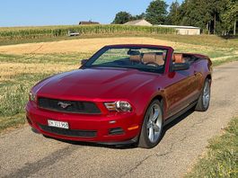Ford Mustang Cabrio 4.0 V6 Aut.  Nur 63'500 km!