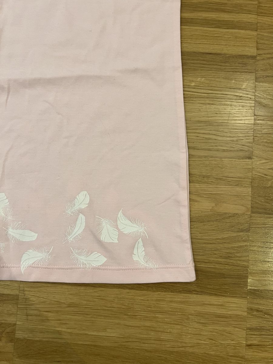 Top: Light pink top – Nuovo (secondo la descrizione) da Adliswil venduto da Marjin 1