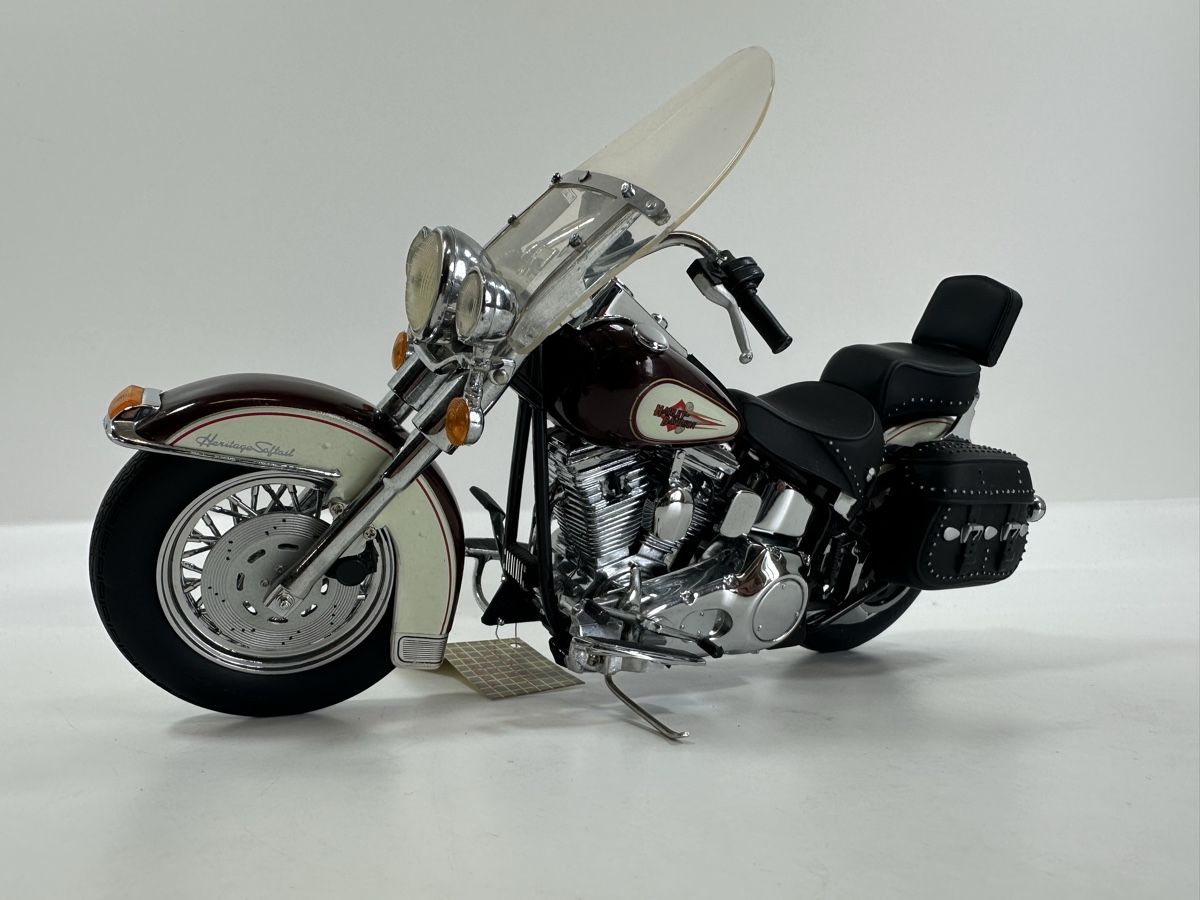 Franklin Mint Kit di modellismo & Modellini statici: Harley Davidson Heritage Softtail 1:10, FRANKLIN MINT – Usato da Zofingen venduto da rf9_x2xt 2