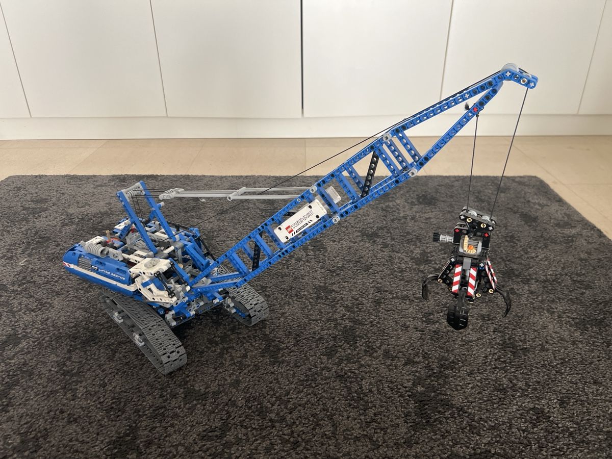 Lego Spielzeuge: LEGO Technic All-Terrain Crane 42082 Good Condition – Neu (gemäss Beschreibung) aus Coppet von Cool0123
