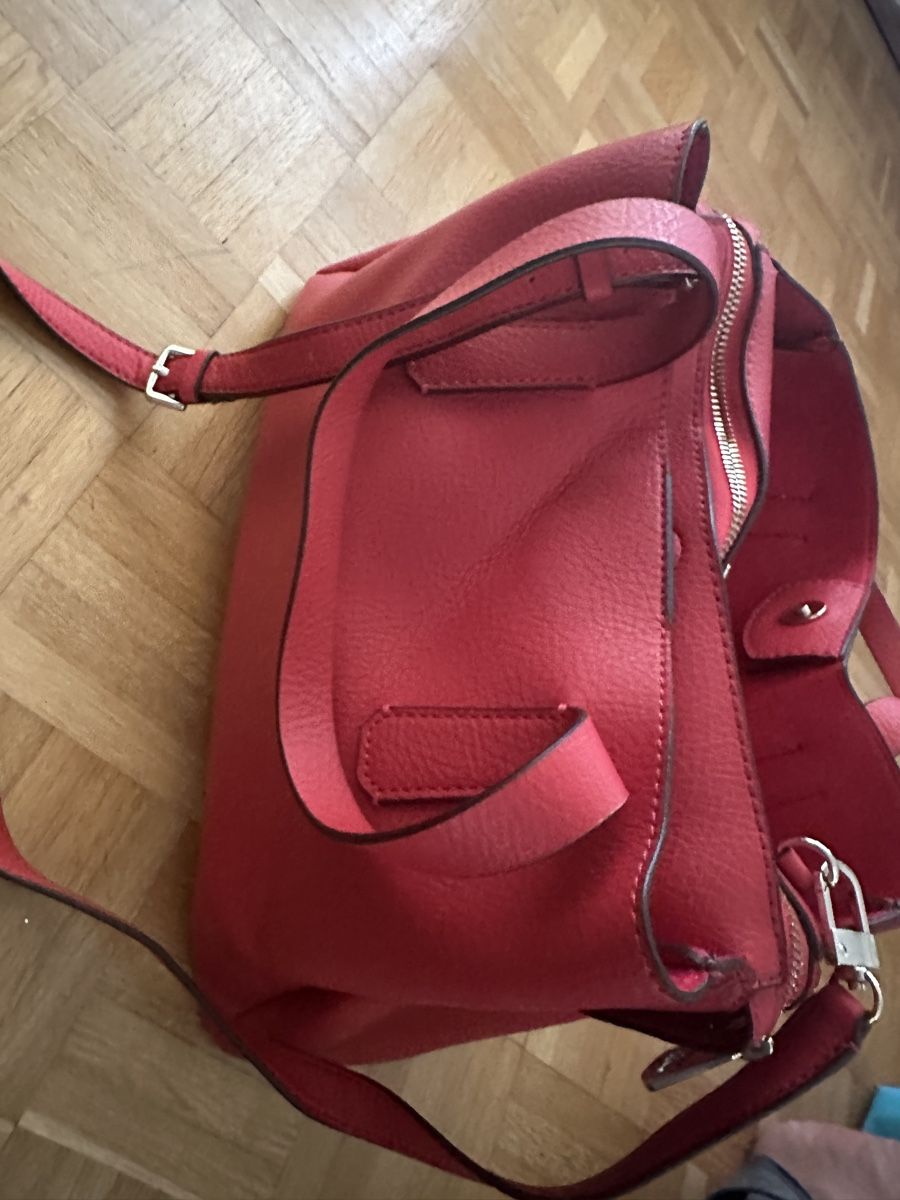 Guess Borse da donna: GUESS 1981, Damentasche,rot – Nuovo e nell'imballaggio originale da Neuchatel venduto da feta_ze 5