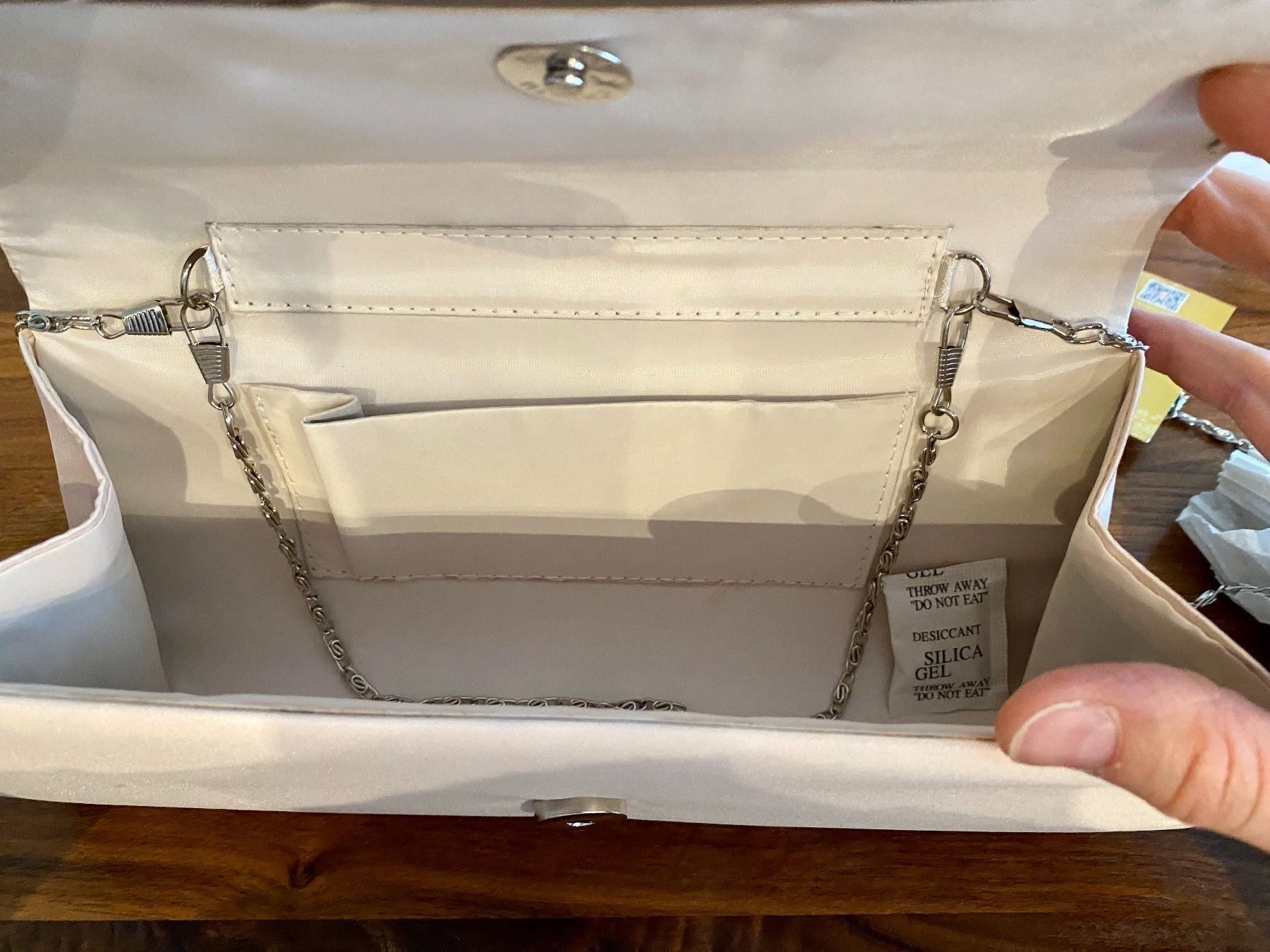 Borse da donna: Clutch rosé mit Silberapplikation – Usato da Hergiswil NW venduto da Labello01 2