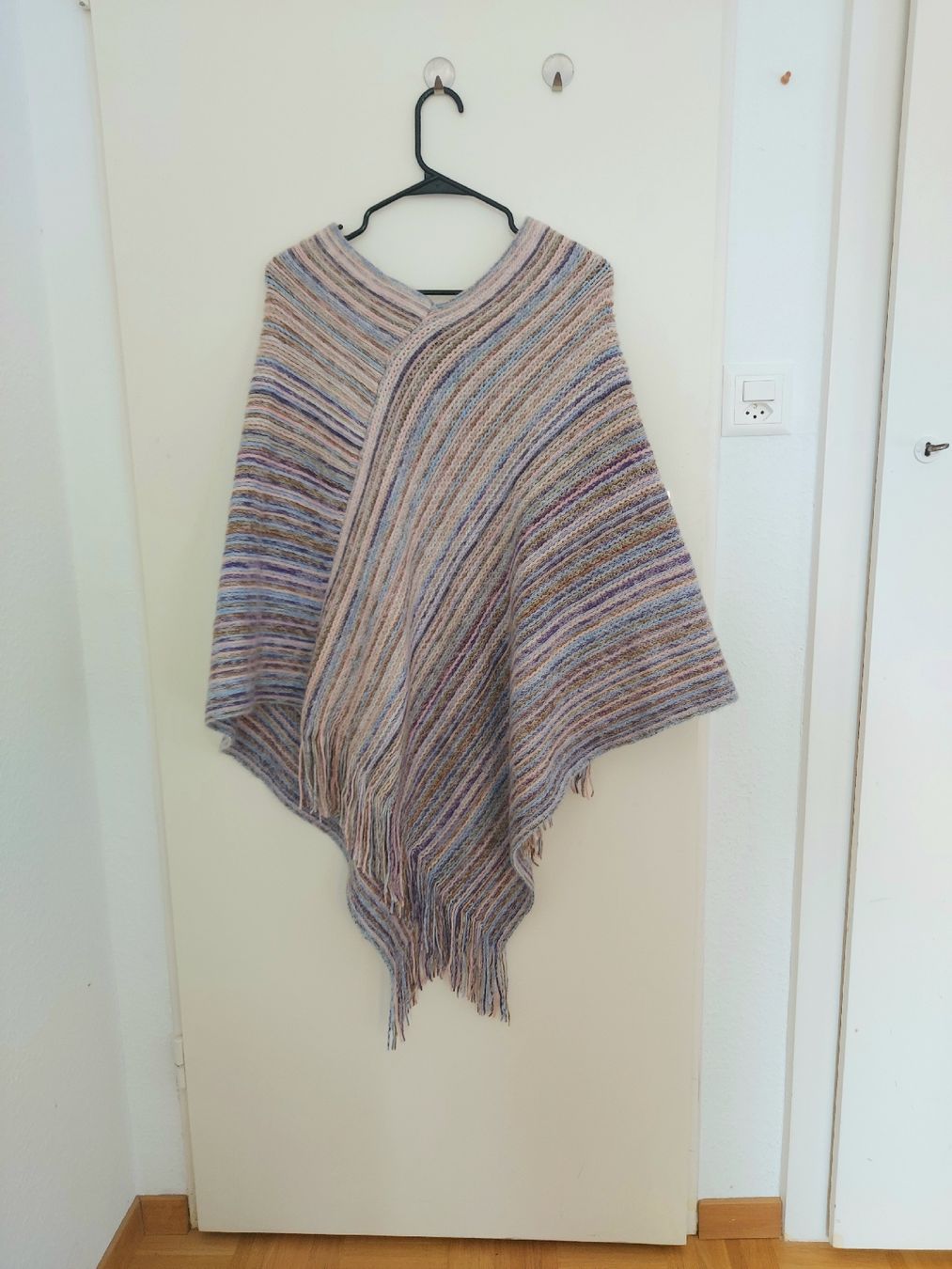 Altro in Moda donna: Poncho cape sweater, warm & soft – Nuovo e nell'imballaggio originale da Jongny venduto da lie_v6hs 1