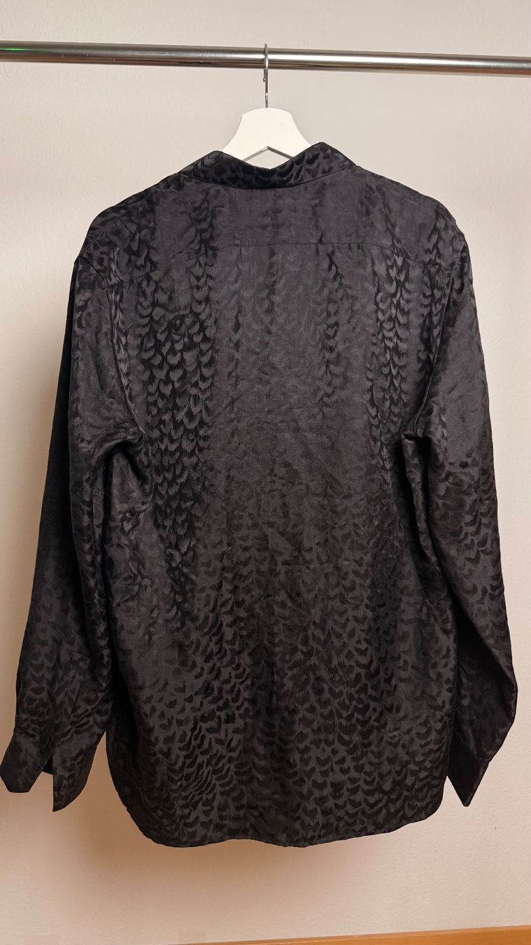 Saint Laurent Camicie: Saint Laurent Federn – Nuovo (secondo la descrizione) da Burgdorf venduto da ime_f9f6 1