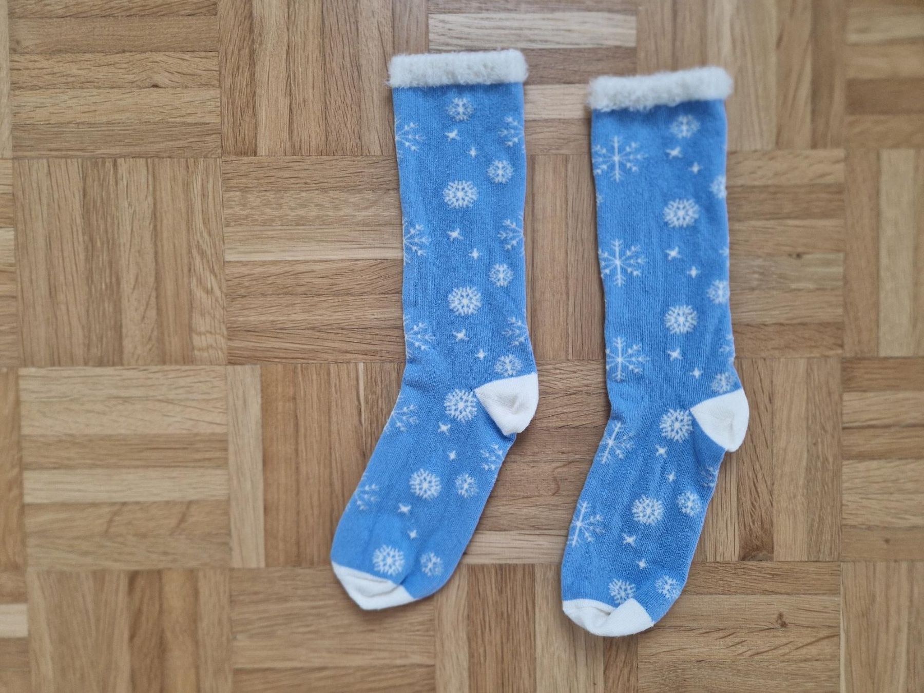 Socken: Socken blau NEU ungetragen einmal gewaschen – Neu und originalverpackt aus Zürich von yro_qvz7