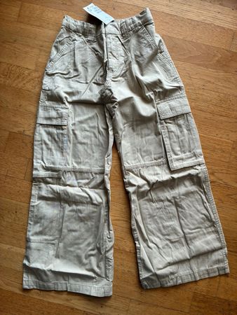 Schöne Hose Gr. 152, Neu von H&M