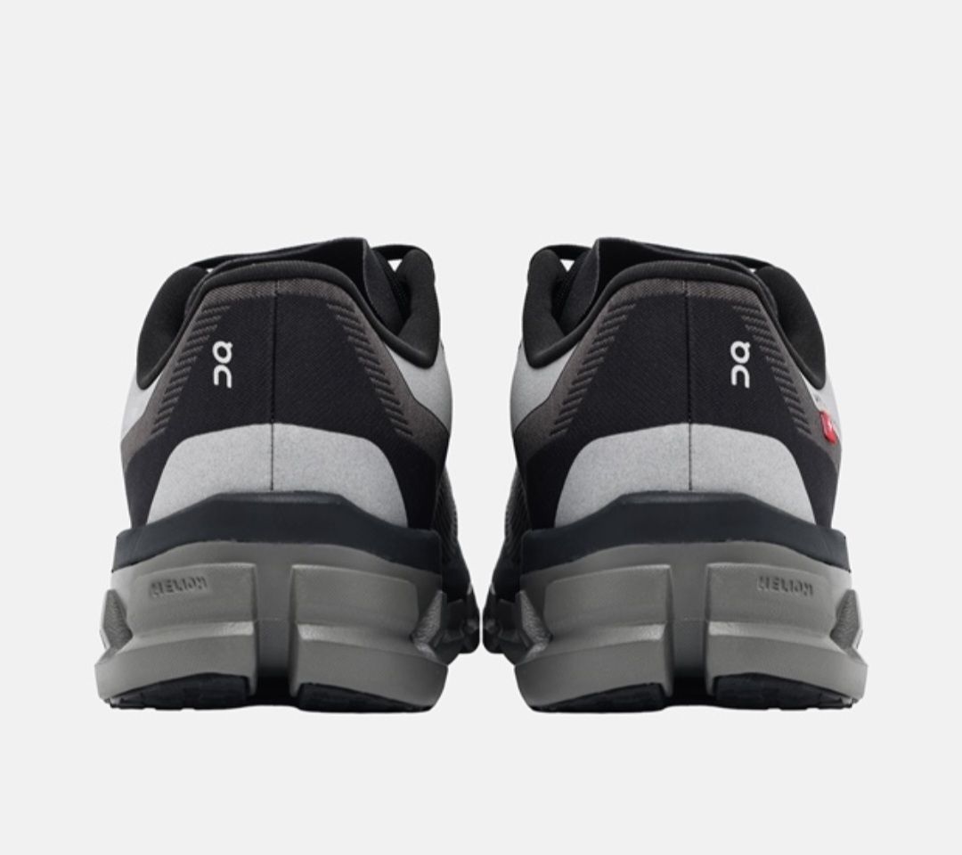 On Herrenschuhe: On Cloudflow Laufschuhe, Grau/Schwarz, Grösse 38 – Neu und originalverpackt aus Chur von car_5clc 3