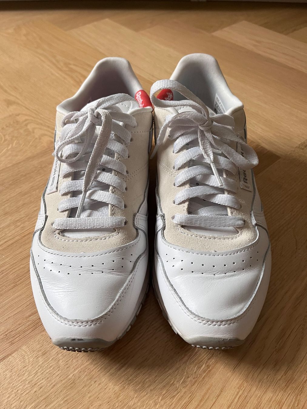 Reebok Scarpe da donna: Reebok Sneaker in weiss – Usato da Bern venduto da sukh0i 1