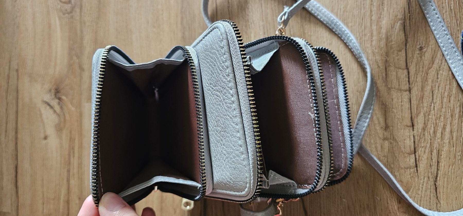 Borse da donna: kleine Handtasche – Nuovo (secondo la descrizione) da Büttikon AG venduto da PAM120319 5