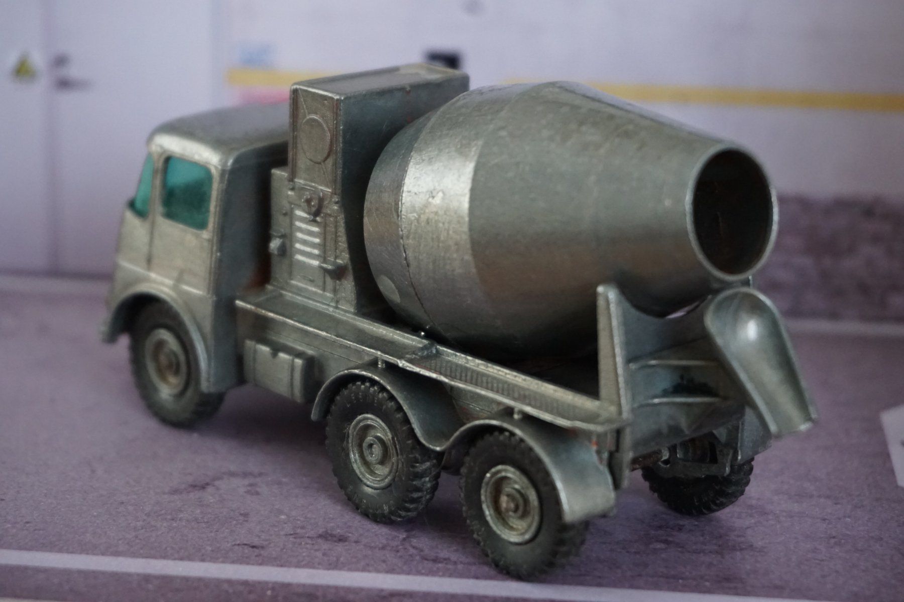Matchbox Modellini d'auto: Matchbox SK ERF Betonmischer Einzelstk. COOL !!!!!!!!!! – Usato da Reiden venduto da Doppeldecker69 1